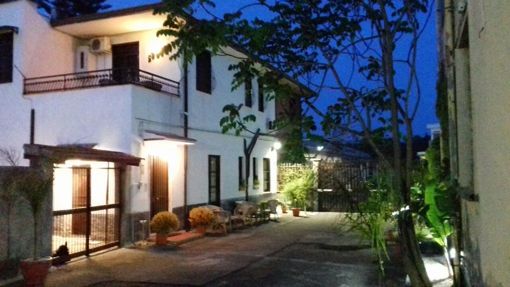 Bed & Breakfast Fontanarossa Airport -Private Parking- Катания Экстерьер фото